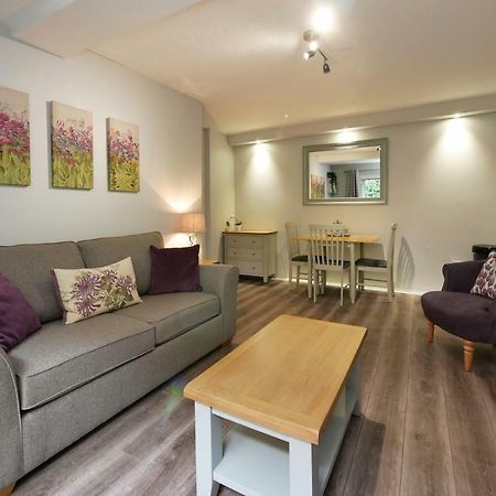 Апартаменти Crewe Short Lets 4 Victoria Court, Крю Екстер'єр фото
